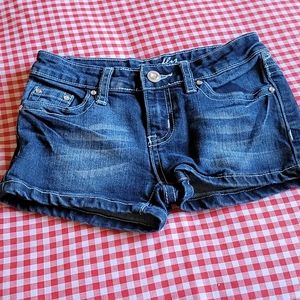 Cute Jean shorts